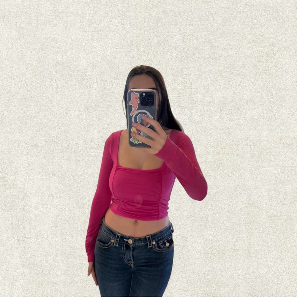 Aritzia Wilfred Pink Long Sleeve Crop Top